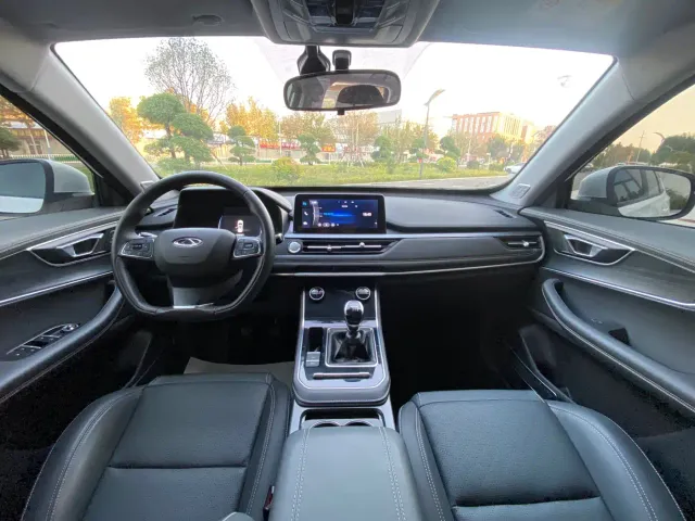 Chery Tiggo 8 — Фото автомобиля 5