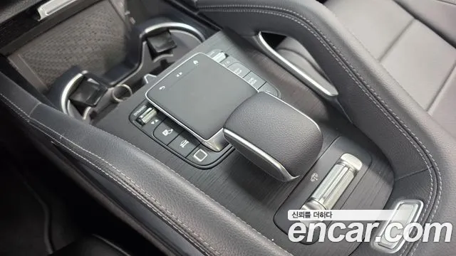 Mercedes-Benz GLE-Class — Фото автомобиля 22