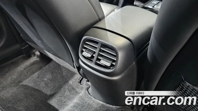 Hyundai AVANTE Avante (CN7) — Фото автомобиля 29