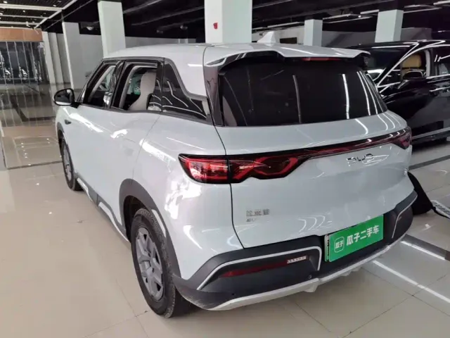 BYD Yuan UP — Фото автомобиля 4