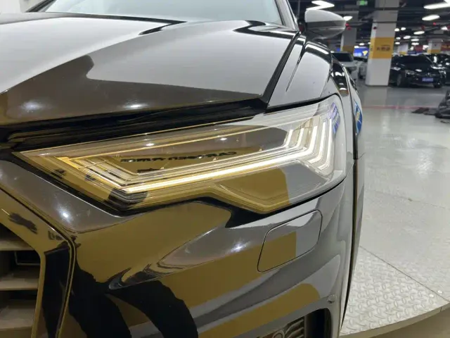 Audi Audi A6 (Import) 2022 allroad quattro Explorer 55 TFSI Premium Off-road — Фото автомобиля 8