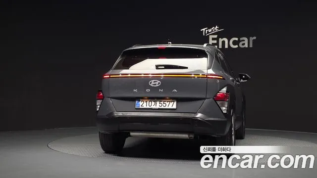Hyundai Kona — Фото автомобиля 4