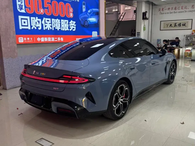 Xiaomi SU7 — Фото автомобиля 10