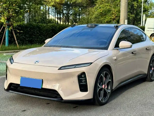 Nio ET5 — Фото автомобиля 6