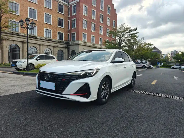 Фотография автомобиля — Changan Eado
