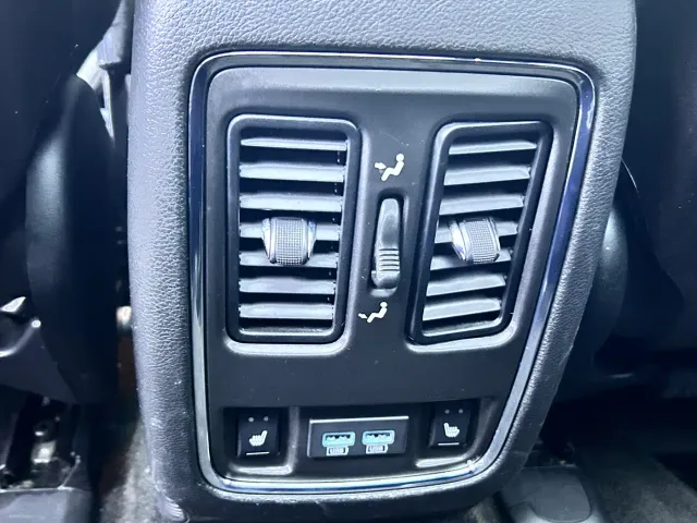 Jeep Grand Cherokee — Фото автомобиля 17