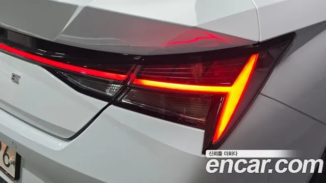Hyundai Avante CN7 — Фото автомобиля 8