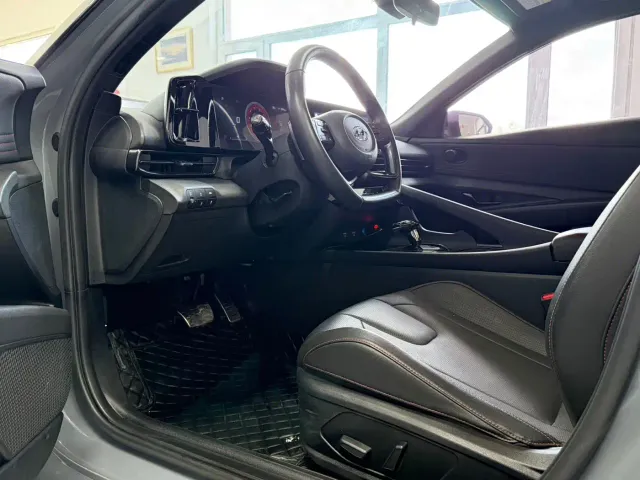 Hyundai Elantra — Фото автомобиля 7