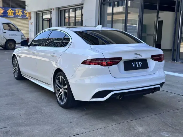 Jaguar XEL — Фото автомобиля 8