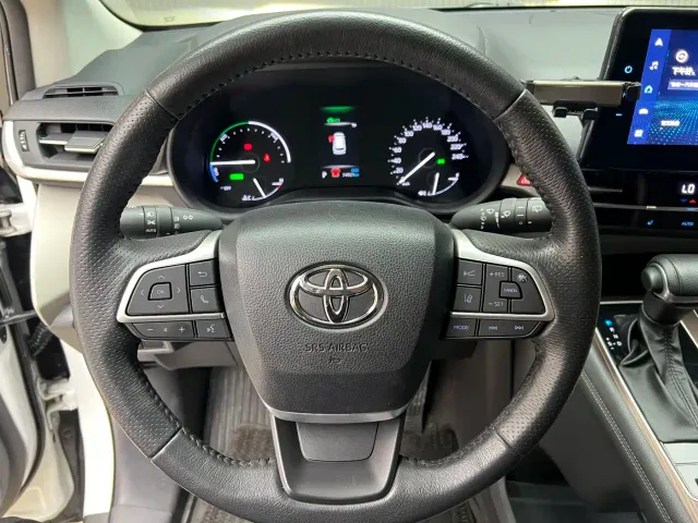 Toyota Granvia — Фото автомобиля 4