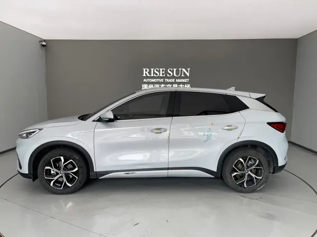 BYD Yuan PLUS — Фото автомобиля 7