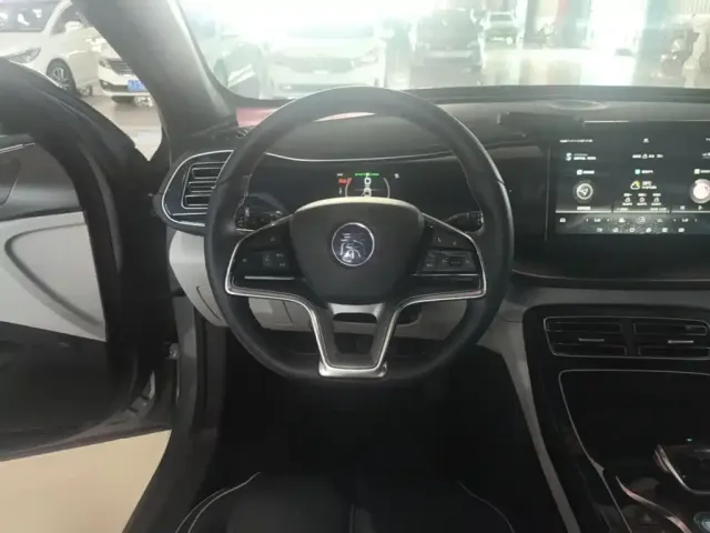 BYD Qin PLUS — Фото автомобиля 10