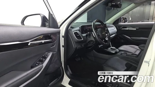 Kia Seltos Новый Seltos Бензин 2.0 4WD — Фото автомобиля 10