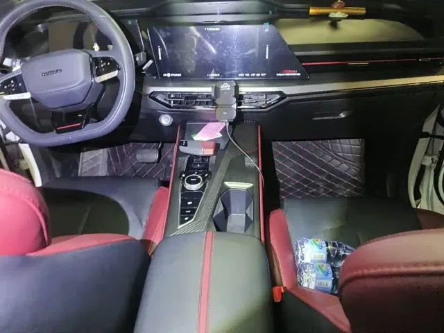 Changan Z6 — Фото автомобиля 12