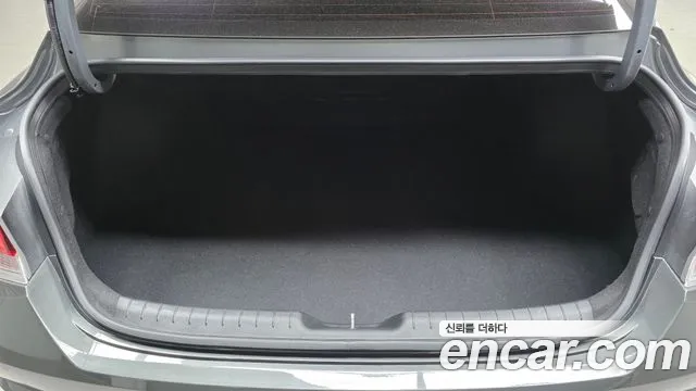 Hyundai Avante CN7 — Фото автомобиля 22