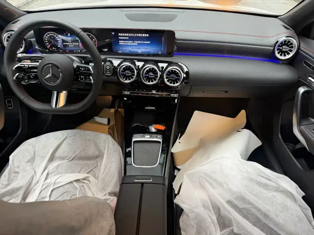 Mercedes-Benz A-Class — Фото автомобиля 13