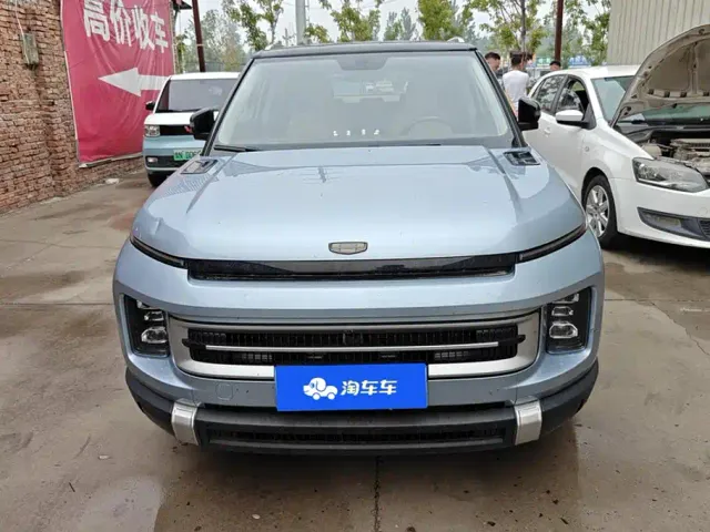 Geely ICON — Фото автомобиля 2