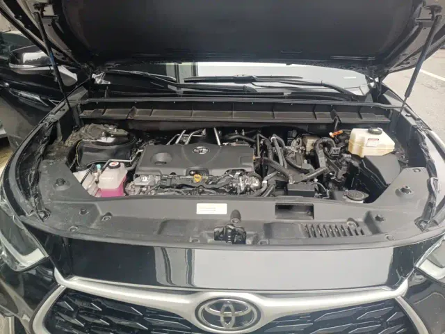 Toyota Highlander — Фото автомобиля 21