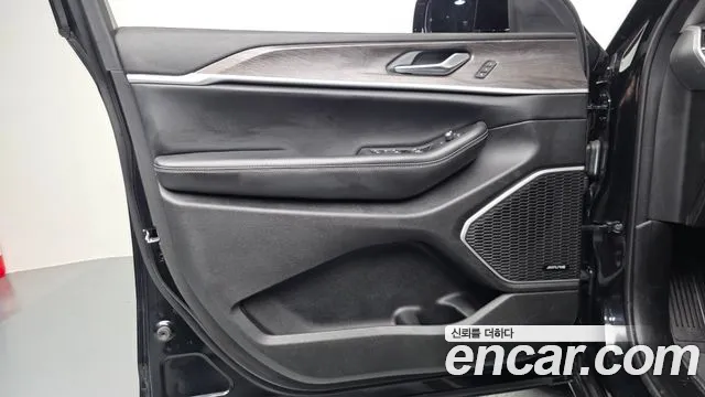 Jeep Cherokee Grand Cherokee(WL) 3.6 Limited — Фото автомобиля 24