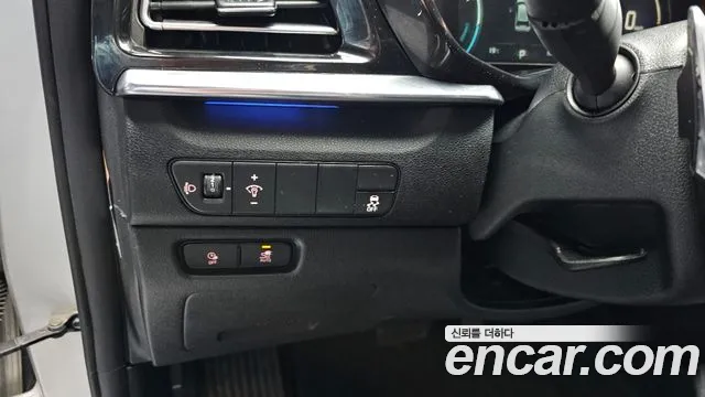 Kia Niro — Фото автомобиля 29