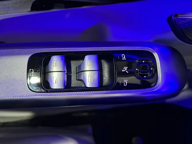 Mercedes-Benz EQE SUV — Фото автомобиля 22