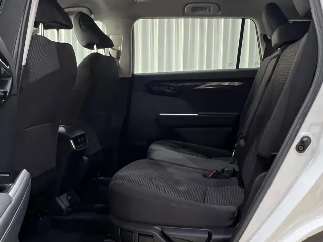 Toyota Highlander — Фото автомобиля 11
