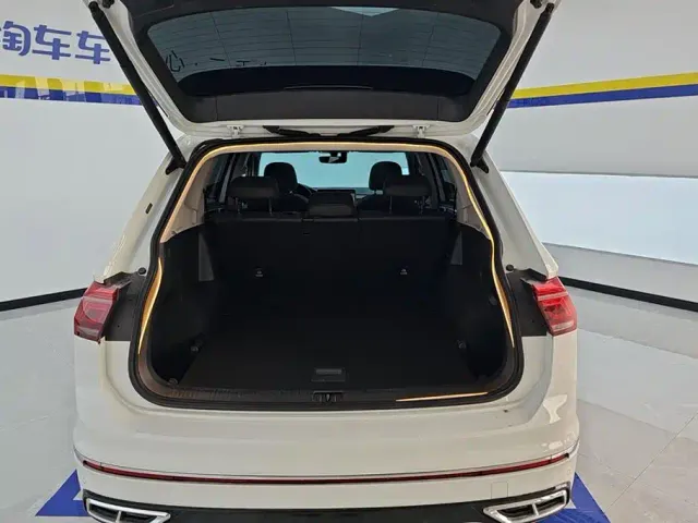 Volkswagen Tiguan L — Фото автомобиля 4