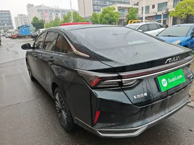 Dongfeng Yixuan MAX — Фото автомобиля 4