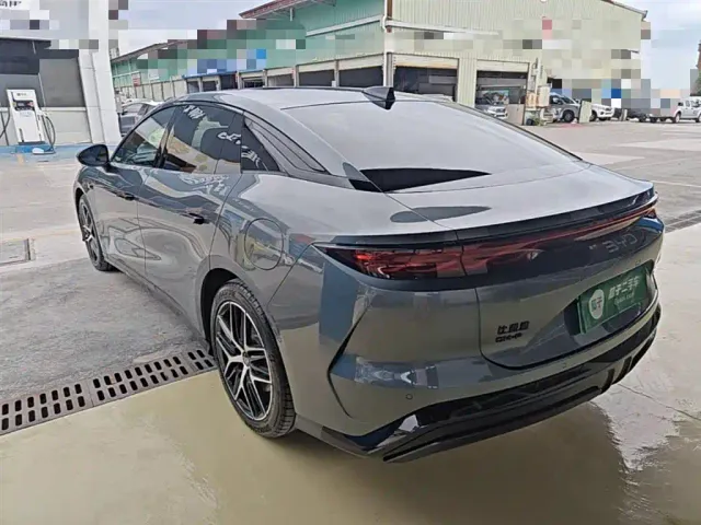 BYD Han L — Фото автомобиля 4