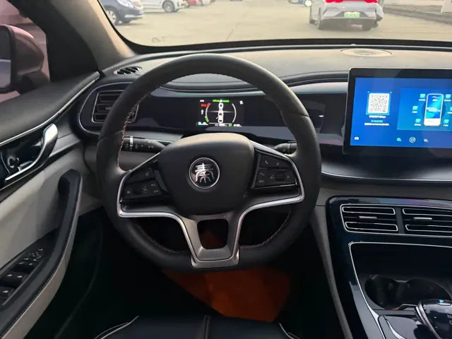 BYD Qin PLUS — Фото автомобиля 10