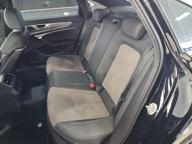 Audi A6L — Фото автомобиля 16