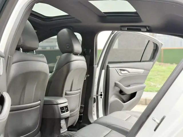 Cadillac CT5 — Фото автомобиля 16