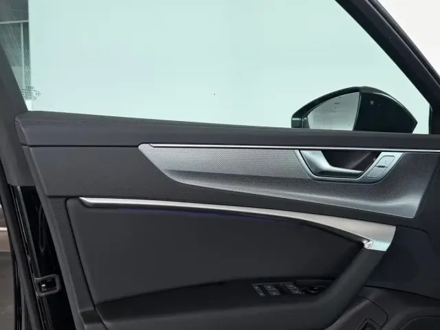 Audi A6L — Фото автомобиля 16