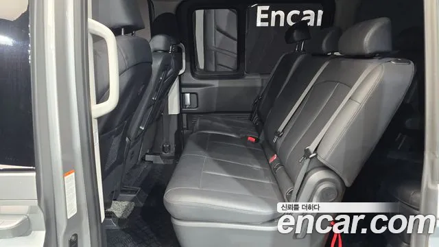 Hyundai Staria Staria — Фото автомобиля 13