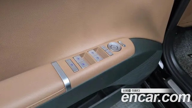 Hyundai Grandeur GN7 — Фото автомобиля 30