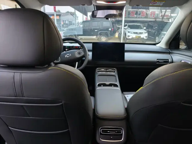 Changan Qiyuan Q05 — Фото автомобиля 14
