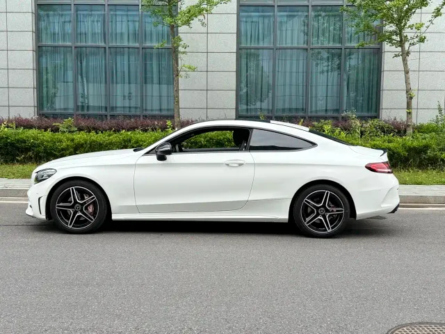 Mercedes-Benz C-Class — Фото автомобиля 6
