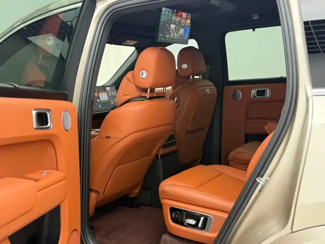Li Auto L9 — Фото автомобиля 7