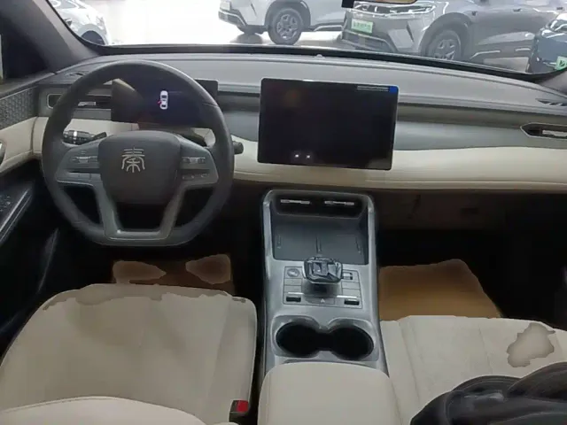 BYD Qin PLUS — Фото автомобиля 9