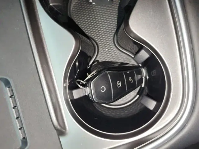 BYD Sealion 05 EV — Фото автомобиля 8