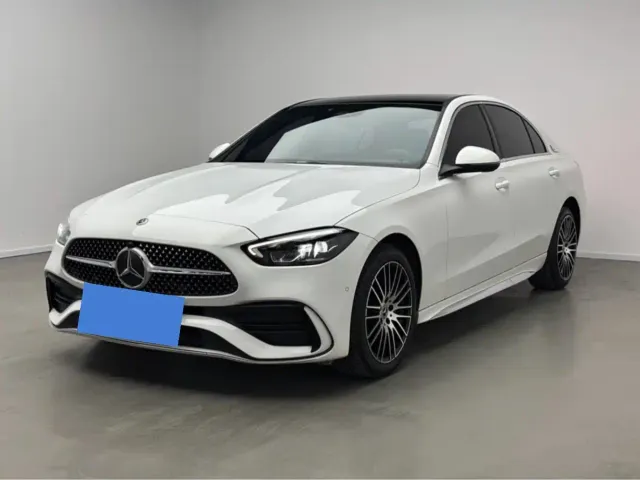 Фотография автомобиля — Mercedes-Benz C-Class