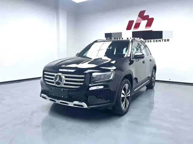 Фотография автомобиля — Mercedes-Benz GLB-Class