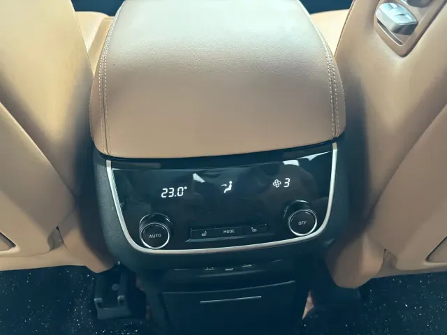 Li Auto ONE — Фото автомобиля 9