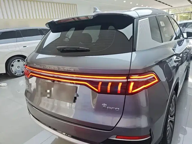 BYD Song Pro — Фото автомобиля 5