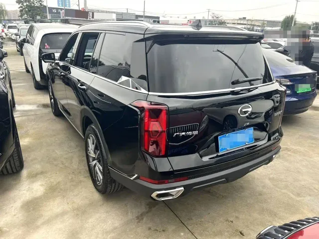 GAC Trumpchi GS8 — Фото автомобиля 9