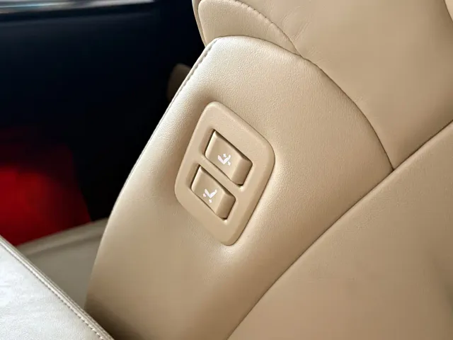 Toyota Vellfire — Фото автомобиля 17