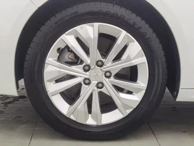 Peugeot 508 — Фото автомобиля 17