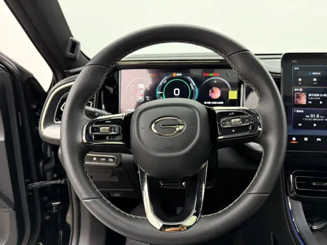 GAC Trumpchi GS8 — Фото автомобиля 11