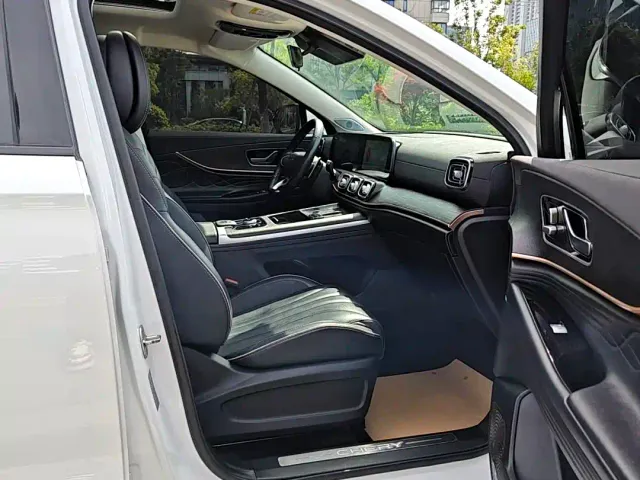 Chery Tiggo 9 — Фото автомобиля 14