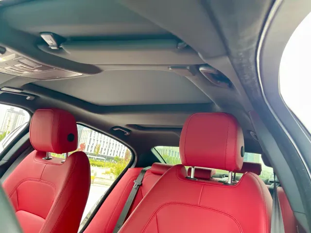 Jaguar XEL — Фото автомобиля 6